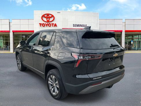 Used 2025 Chevrolet Equinox LT image 4