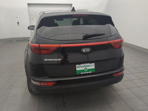 Used 2019 Kia Sportage LX AWD/4WD image 6