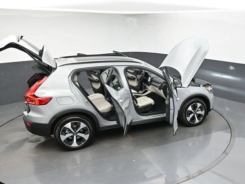 New 2026 Volvo XC40 B5 Plus w/ Protection Package Premier AWD/4WD image 47