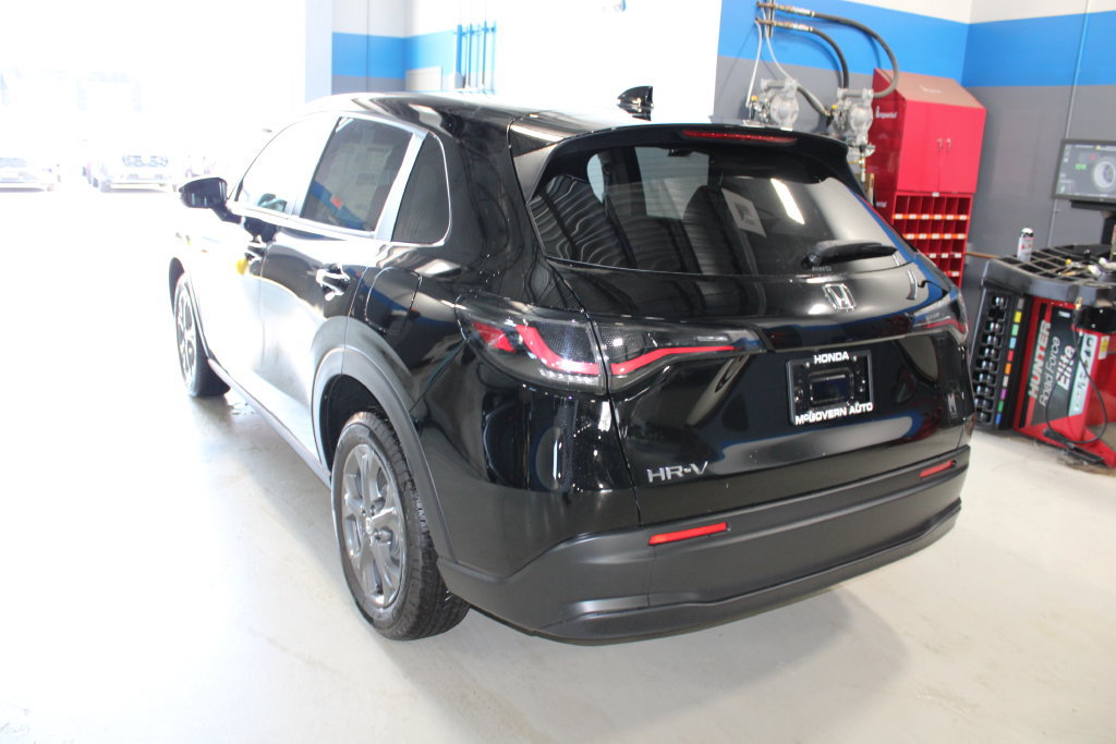New 2027 Honda HR-V LX image 9