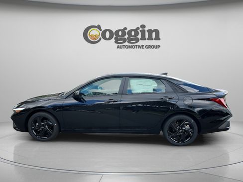 New 2026 Hyundai Elantra Sport FWD image 2