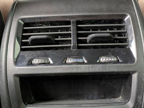 Used 2024 BMW X5 xDrive40i w/ Premium Package image 18