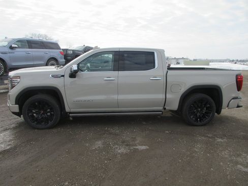 New 2026 GMC Sierra 1500 Denali image 10