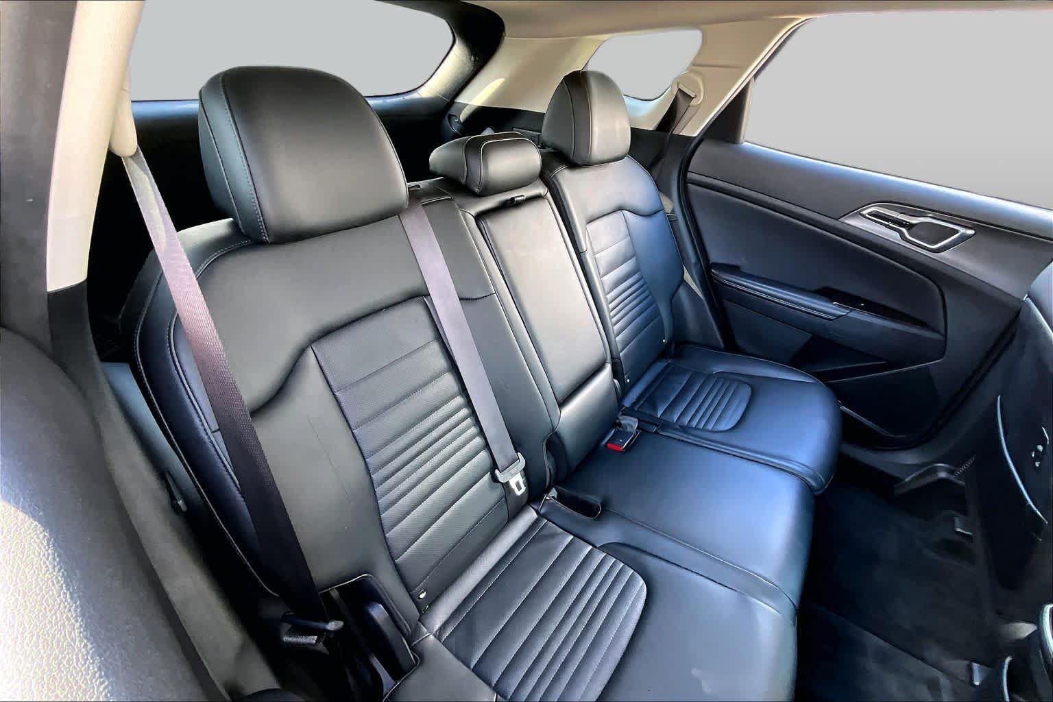 Used 2023 Kia Sportage SX FWD image 19