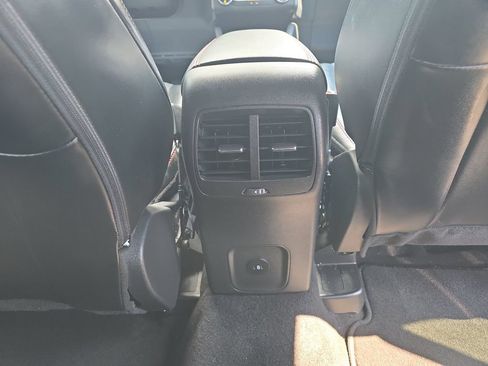Used 2025 Ford Escape ST-Line FWD image 15