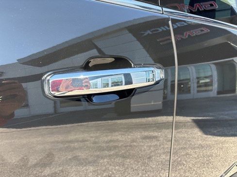 Certified 2023 Chevrolet Silverado 2500 LTZ w/ LTZ Convenience Package image 17