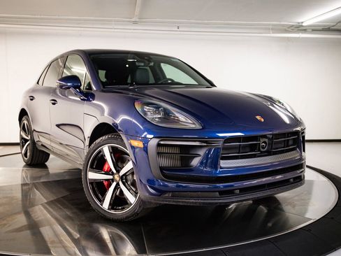 New 2026 Porsche Macan S AWD/4WD image 9