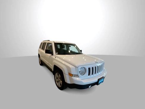Used 2011 Jeep Patriot Latitude image 2
