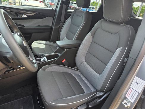 Used 2025 Chevrolet TrailBlazer LT AWD/4WD image 13