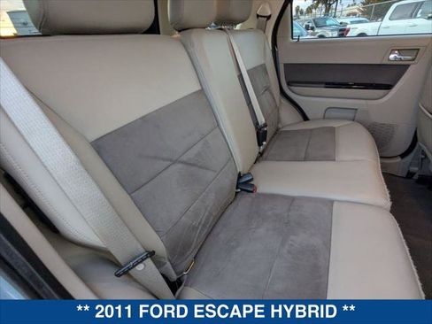 Used 2011 Ford Escape Limited image 19