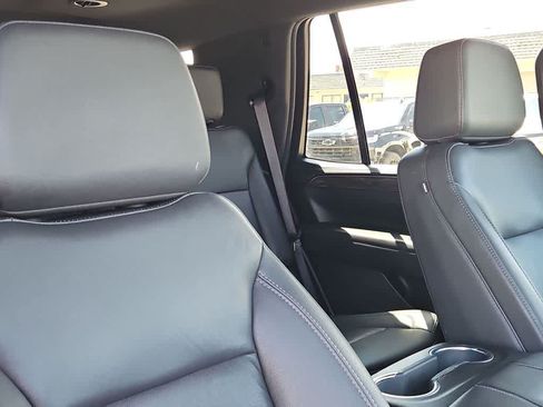 Used 2024 Chevrolet Tahoe LT RWD image 18