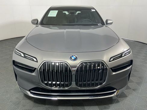 Used 2024 BMW i7 eDrive50 image 2