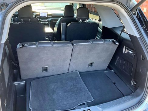 Used 2021 Ford Explorer Limited w/ Hybrid Equipment Group 310A image 33