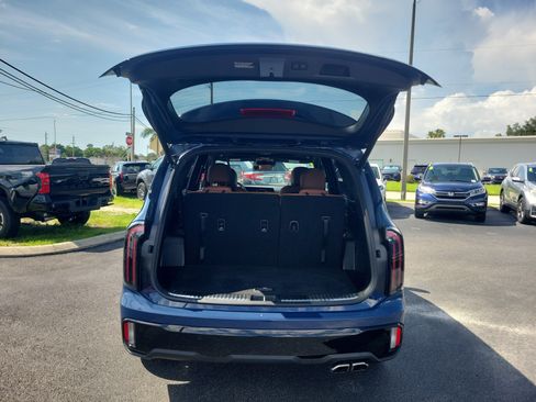 Used 2025 Kia Telluride SX X-Line AWD/4WD image 9