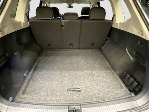 Used 2022 Volkswagen Tiguan S image 25
