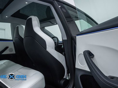 Used 2024 Tesla Model 3 Performance image 27