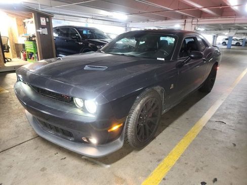 Used 2018 Dodge Challenger R/T Scat Pack w/ Dynamics Package image 4