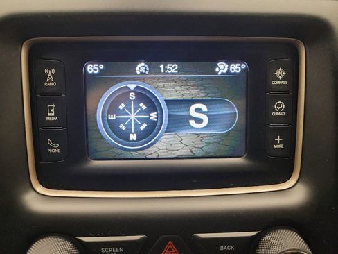 Used 2017 Jeep Grand Cherokee Laredo w/ Quick Order Package 23E AWD/4WD image 25