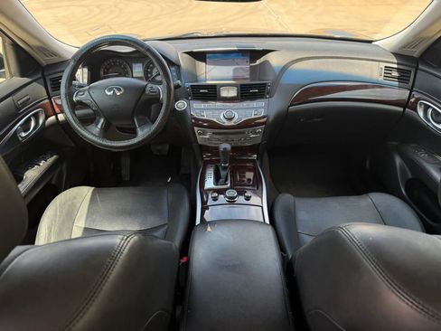 Used 2016 INFINITI Q70 3.7 AWD/4WD image 11