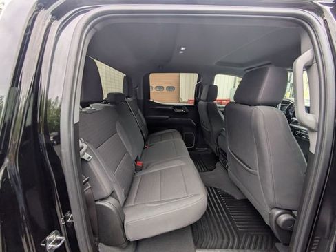 Used 2024 Chevrolet Silverado 1500 LT AWD/4WD image 33