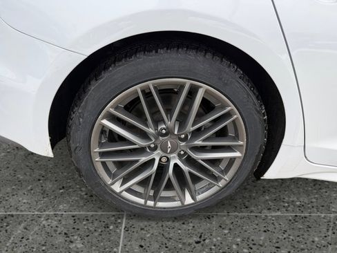 Used 2019 Genesis G70 2.0T Advanced w/ Elite Package image 10