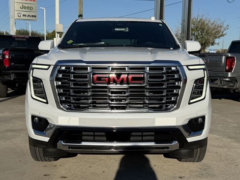 New 2026 GMC Yukon Denali image 7