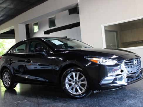 Used 2018 MAZDA MAZDA3 Sport w/ Preferred Equipment Package FWD image 35