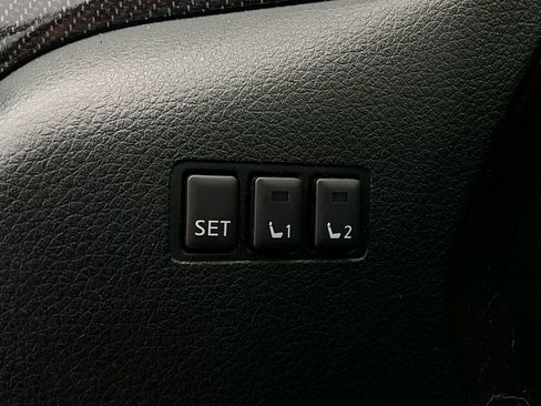 Used 2019 Nissan Rogue SL w/ Premium Package image 23