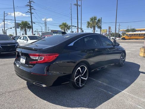Used 2022 Honda Accord Sport image 5