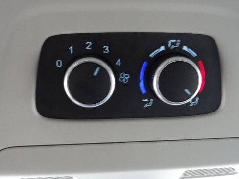 Used 2023 Ford Transit 350 XLT image 21