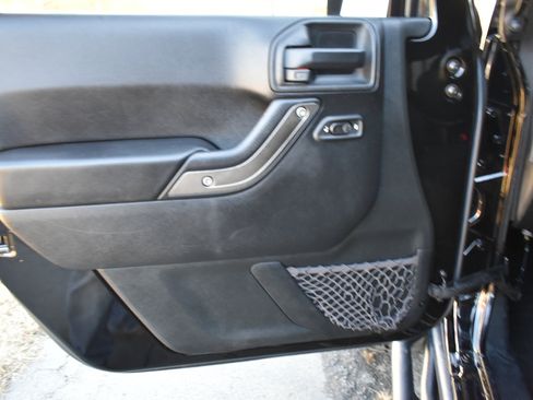 Used 2017 Jeep Wrangler Unlimited Sport w/ Quick Order Package 23S image 34