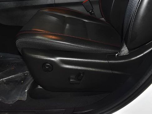 Used 2024 Dodge Durango GT AWD/4WD image 13