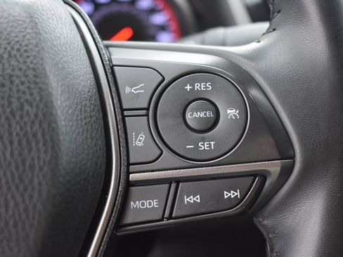 Used 2022 Toyota Camry XSE image 19