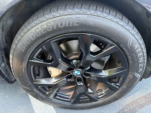 Used 2021 BMW X7 xDrive40i w/ Premium Package AWD/4WD image 12