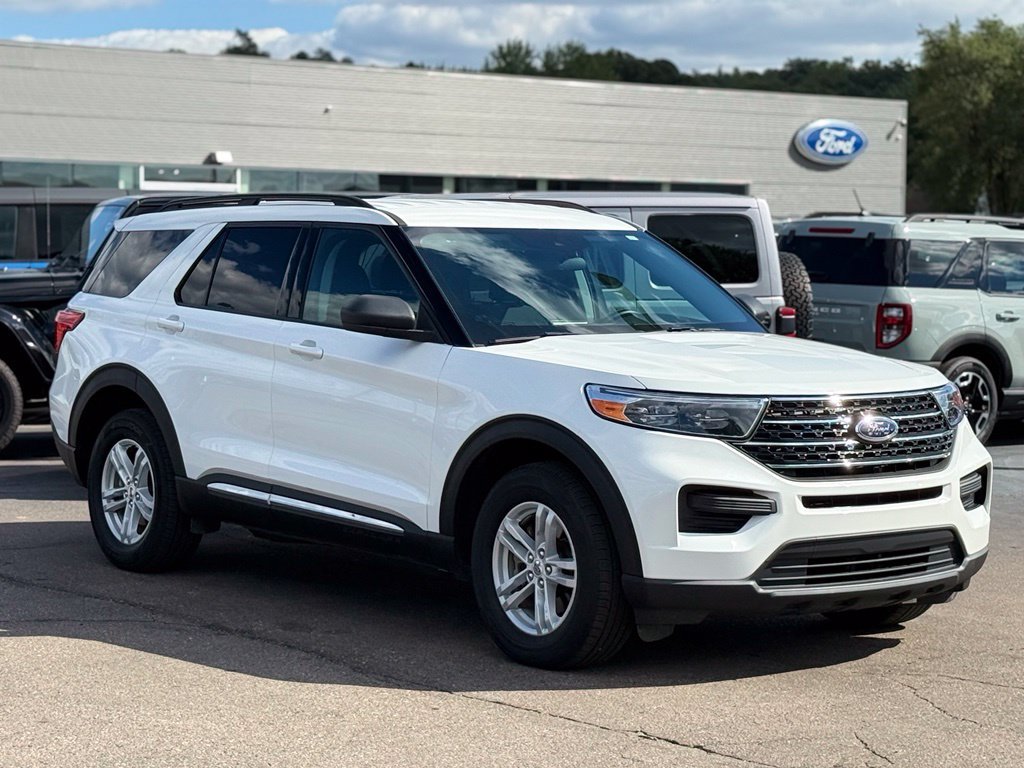 Used 2024 Ford Explorer XLT w/ Class IV Trailer Tow Package AWD/4WD image 27
