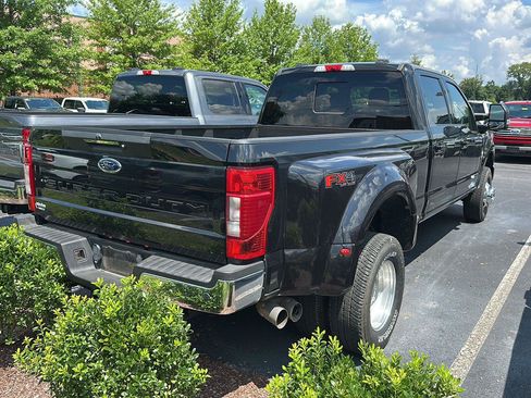 Used 2021 Ford F350 Lariat w/ Lariat Ultimate Package AWD/4WD image 3