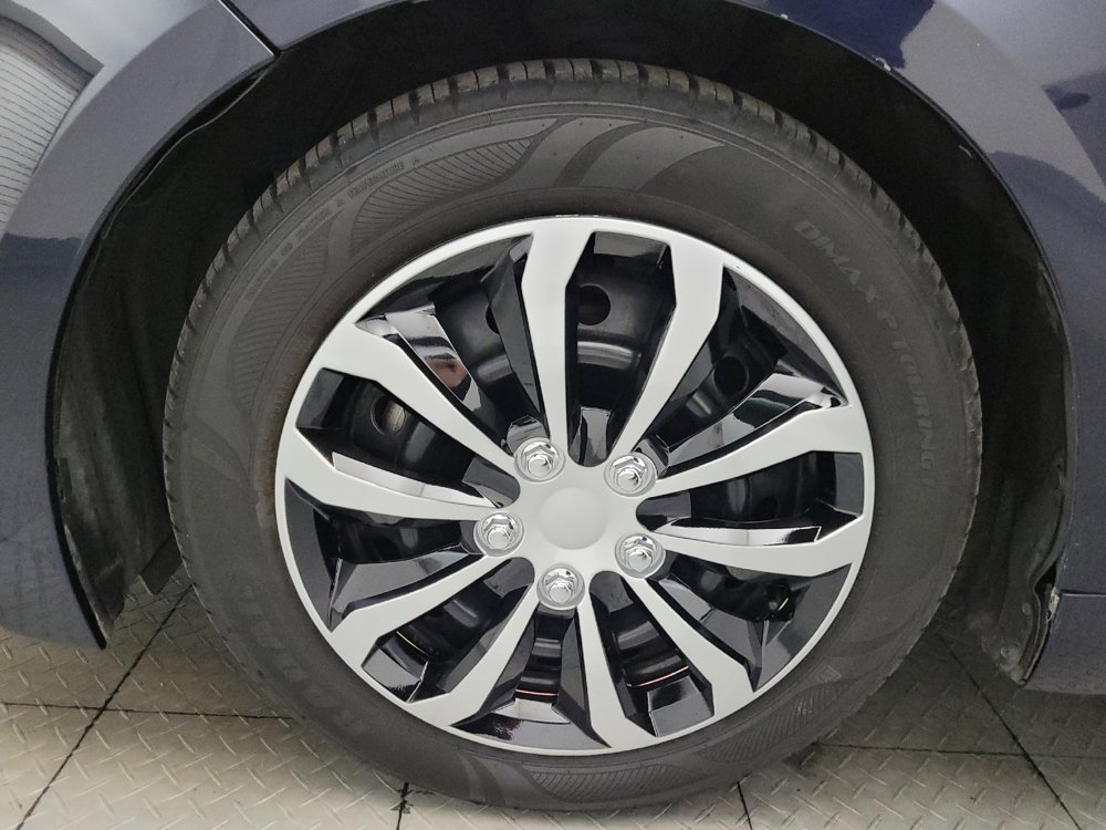Used 2023 Toyota Corolla LE FWD image 31