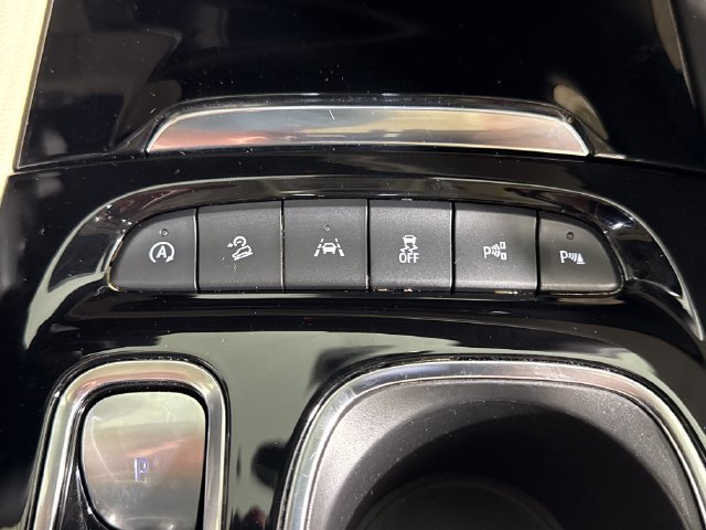 Used 2023 Buick Envision Avenir AWD/4WD image 42