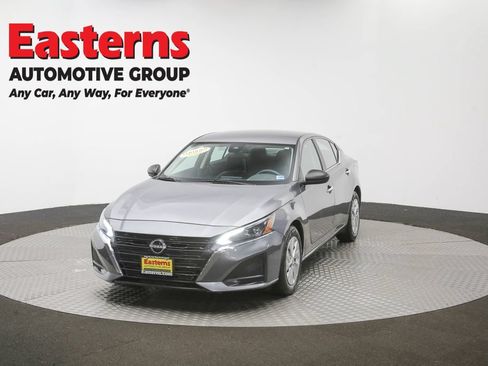 Used 2024 Nissan Altima 2.5 S FWD image 49