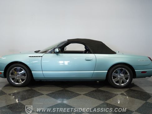 Used 2002 Ford Thunderbird image 28