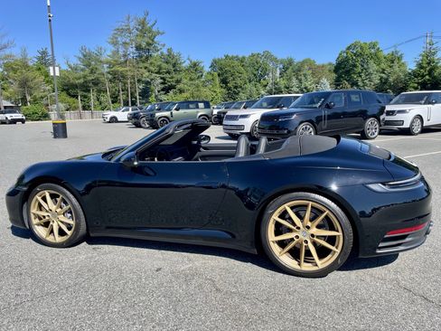 Used 2021 Porsche 911 Carrera RWD image 5