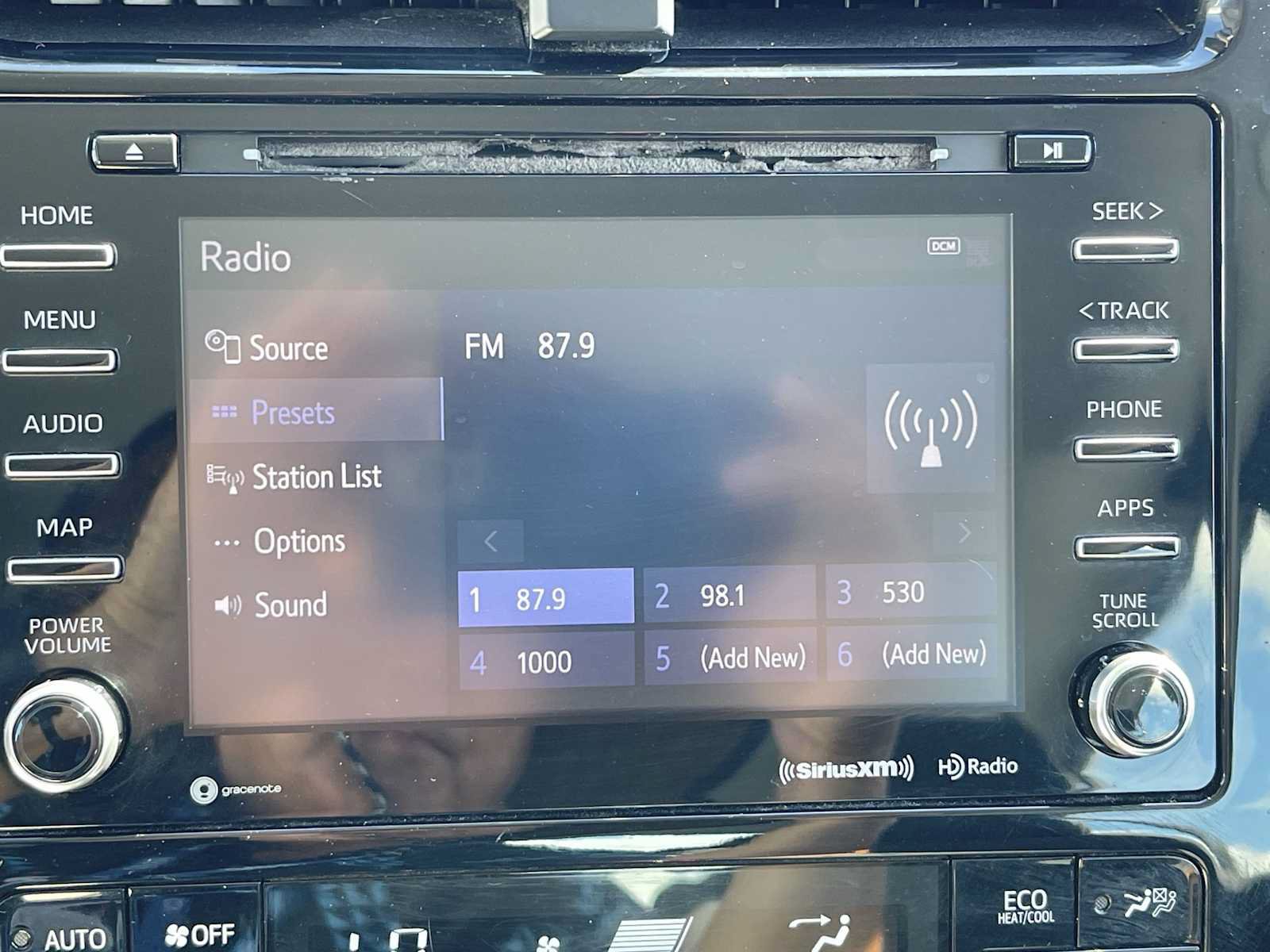 Used 2020 Toyota Prius Prime LE FWD image 12