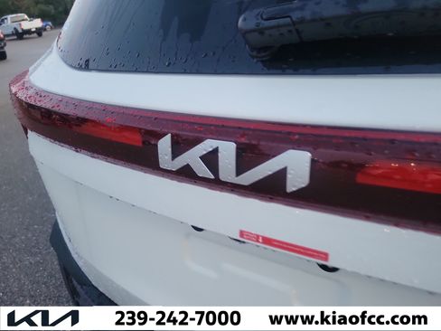 New 2026 Kia Seltos S FWD image 10