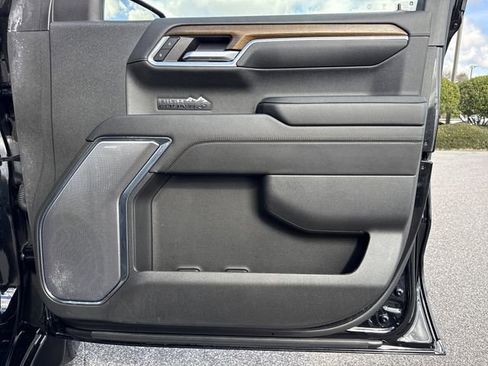 Used 2024 Chevrolet Silverado 1500 High Country w/ High Country Premium Package image 31