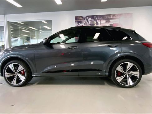 New 2025 Audi SQ5 Premium Plus AWD/4WD image 3