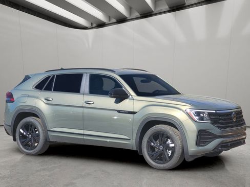 New 2026 Volkswagen Atlas Cross Sport SEL R-Line AWD/4WD image 4