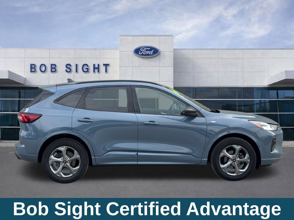 Used 2023 Ford Escape ST-Line w/ Tech Pack #1 AWD/4WD image 4