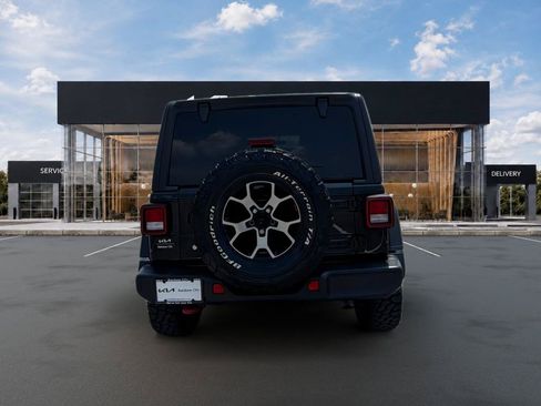 Used 2019 Jeep Wrangler Unlimited Rubicon AWD/4WD image 5