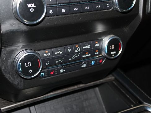 Used 2019 Ford Expedition Limited w/ Equipment Group 301A RWD image 45