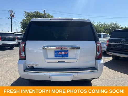 Used 2017 GMC Yukon Denali w/ Open Road Package RWD image 5